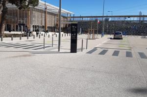 Parking Nîmes Pont du Gard dépose express - EFFIA