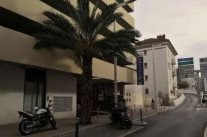 Parkind de la gare de Cannes