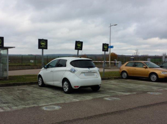 Louvigny - Parking gare Lorraine TGV - EFFIA