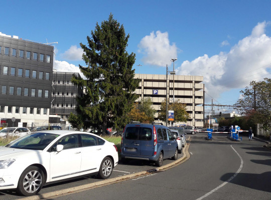 Saint Pierre des Corps - Parking gare SNCF - Nord - EFFIA