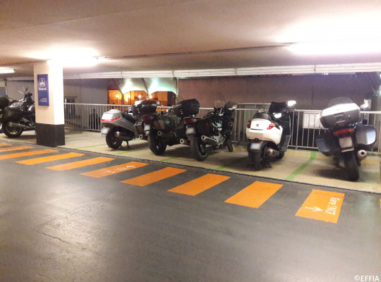 Saint Pierre des Corps - Parking gare SNCF - Nord - EFFIA