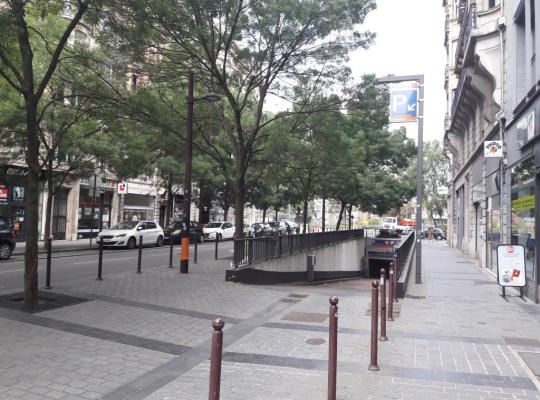 Parking proche de la grand place Lille