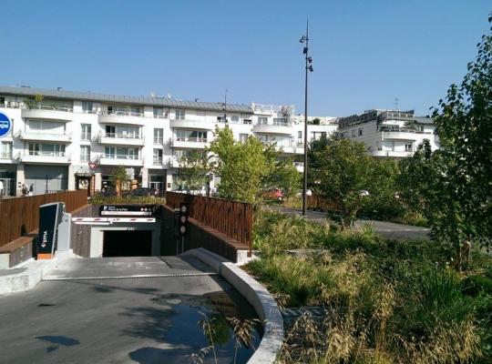 Parking Suresnes Place de la Paix