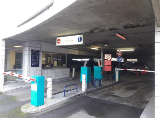 Parking Effia Gare de persan Beaumont