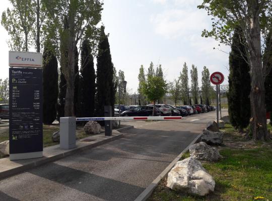 Parking longue duree gare tgv avignon