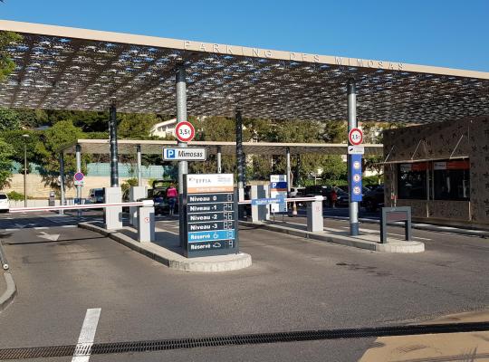 Entrée Parking