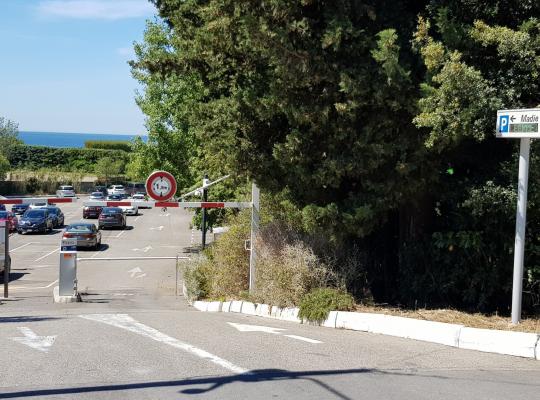 Parking EFFIA Cassis
