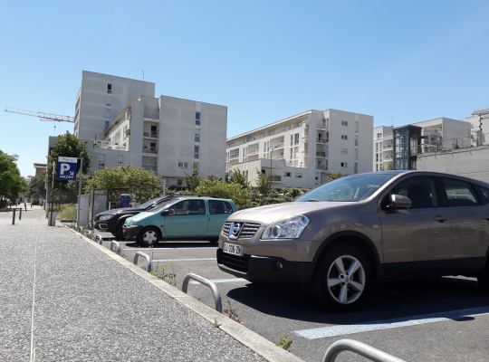 parking effia cergy hazay