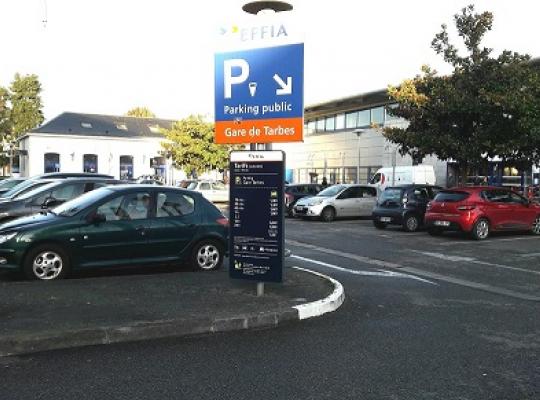 Parking gare de TARBES