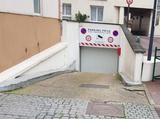 Parking Ilot Des Cours