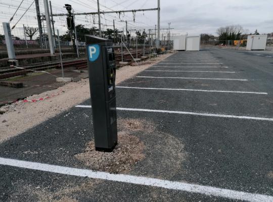Parking "gare de Blois" EFFIA