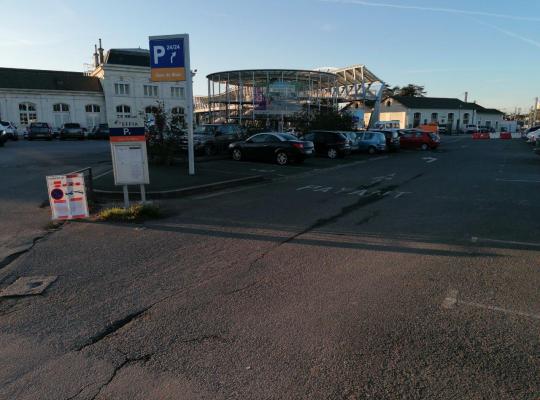 Parking "gare de Blois" EFFIA