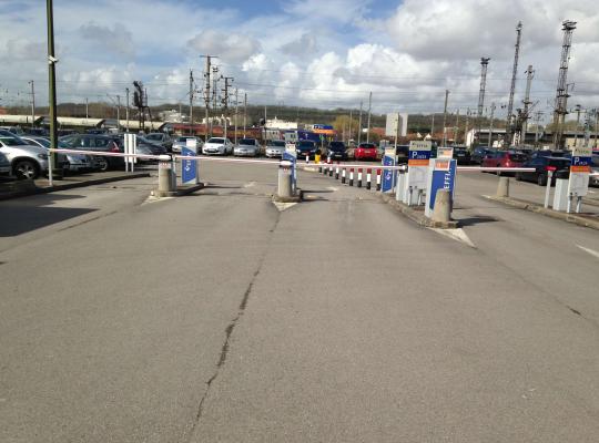 Parking "gare de Creil" EFFIA