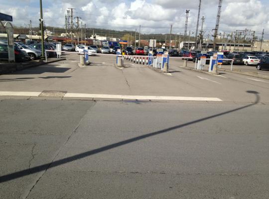 Parking "gare de Creil" EFFIA