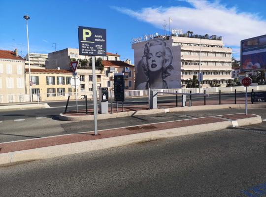 gare de Cannes dépose minute