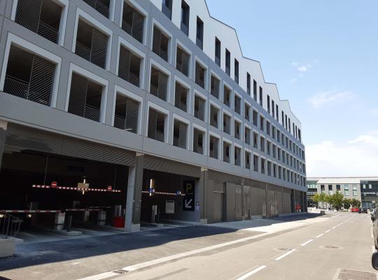 Parking Bordeaux bassins a flot - EFFIA