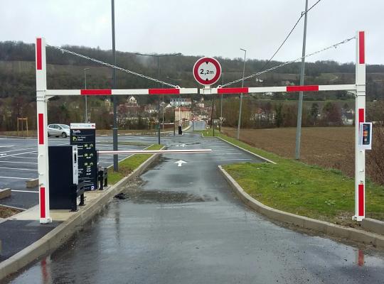 Parking EFFIA P+R de la gare de Nanteuil Saacy P1 