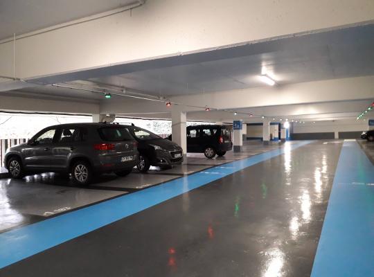 Parking Cergy-Pontoise Galeries - EFFIA