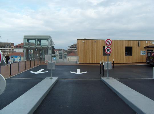 Parking Thonon les Bains centre-ville sortie entrée