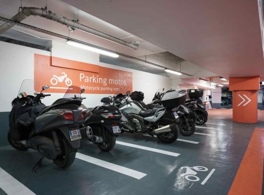 stationnement motos la défense - EFFIA