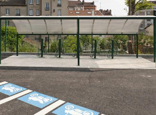 stationnement motos - vélos gare gagny - EFFIA