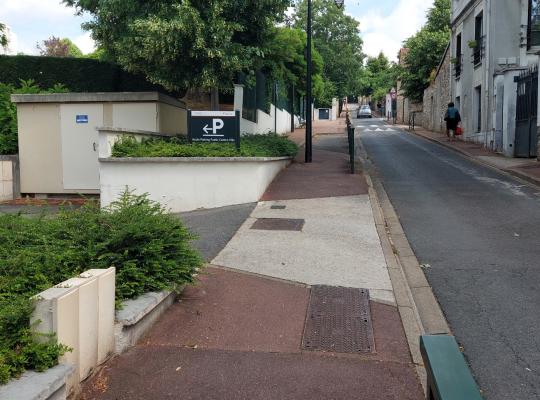 Entrée parking rue CAMBRELANG