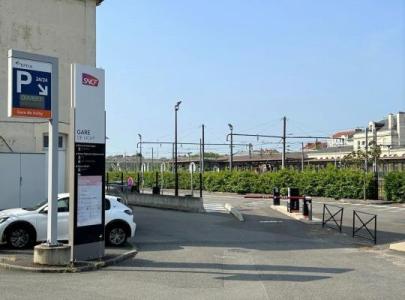 Parking gare de Vichy